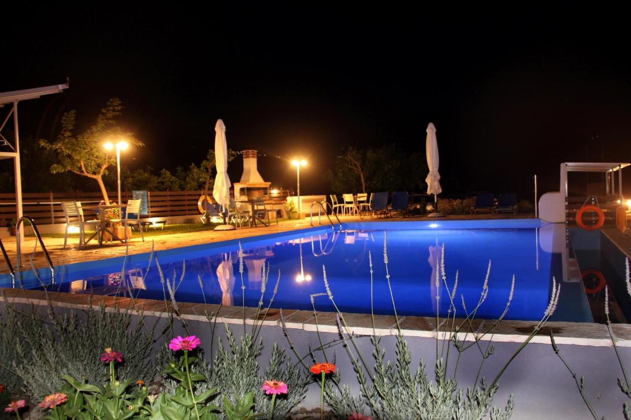 George Studios Vasiliki Dış mekan fotoğraf