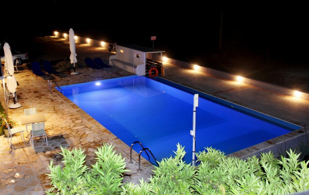 George Studios Vasiliki Dış mekan fotoğraf